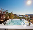 Upper terrace with jacuzzi